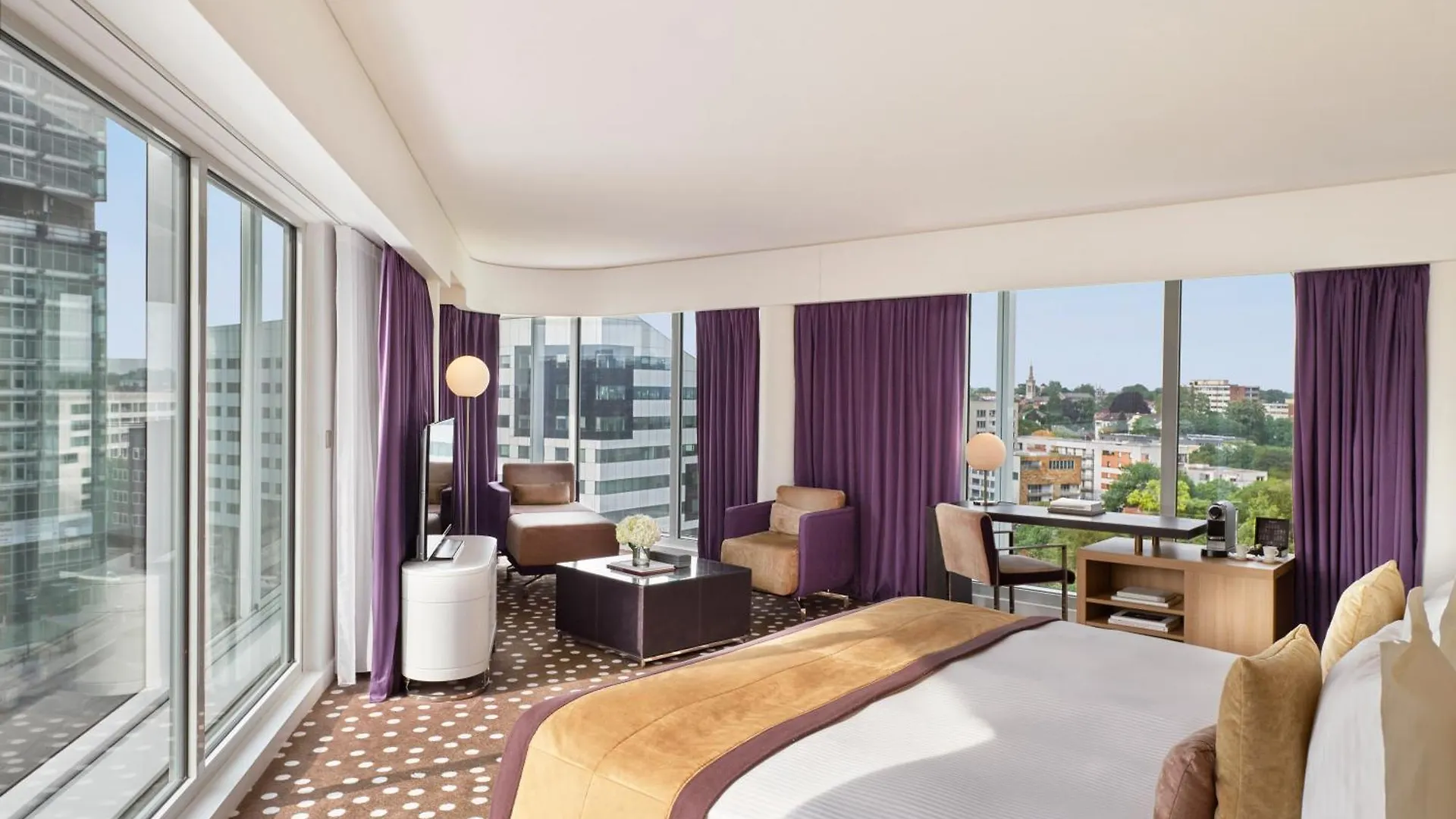 Hôtel Barrière Lille 5*,